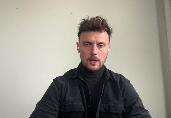 Klinika Budzik dla Dorosłych w Olsztynie, symbol innowacji w neurochirurgii i nadziei dla pacjentów w śpiączce.